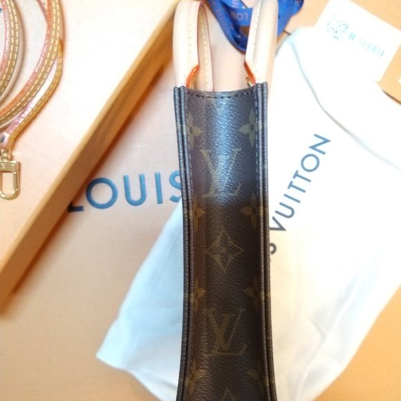 LOUIS VUITTON M69442 PETIT SAC PLAT in monogram -- BRAND NEW - Picture 5 of 10